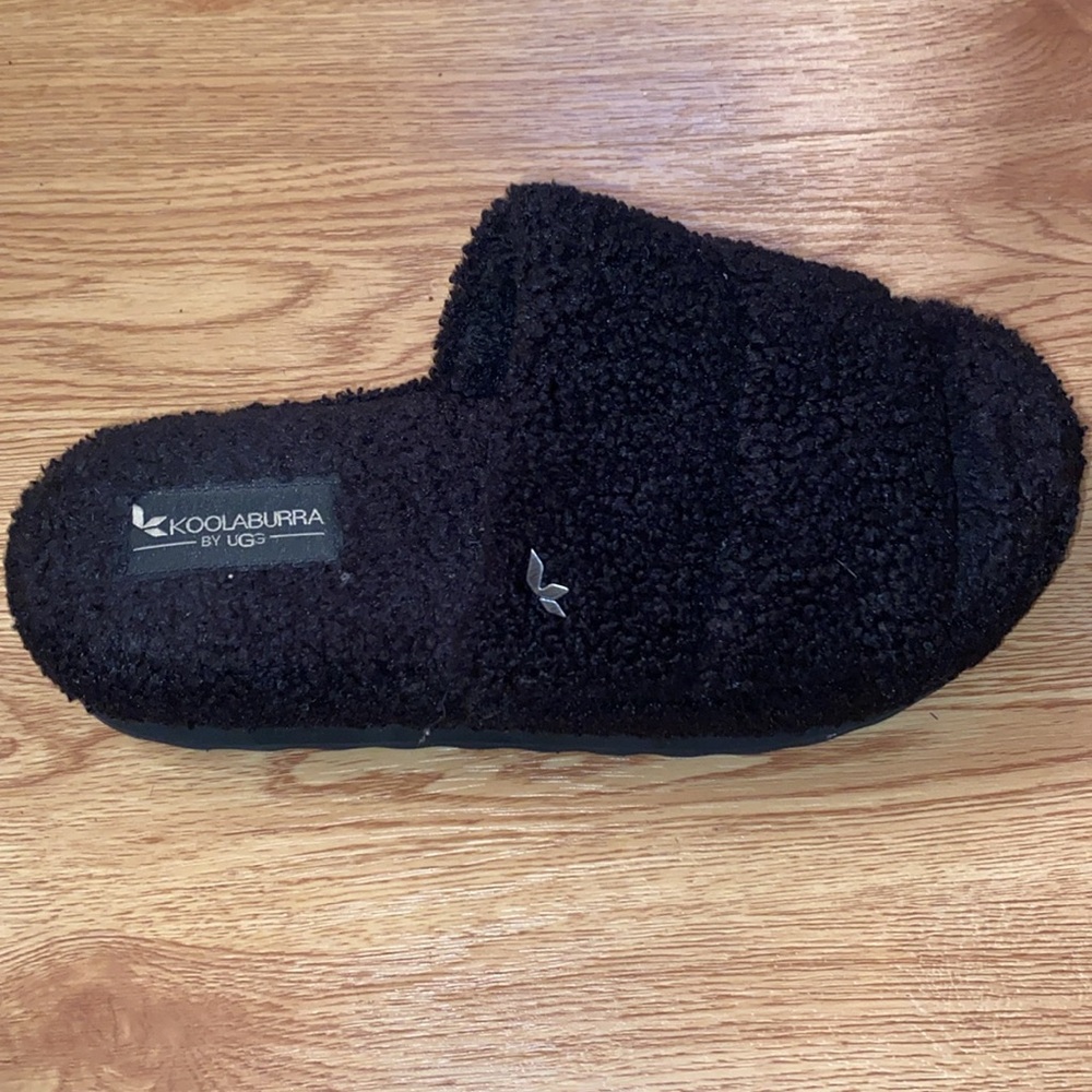 Ugg Koolaburra Black Fuzzy Slipper (Slides) - image 4